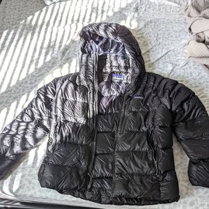 Patagonia: W's Fitz Roy Down Hoody coat